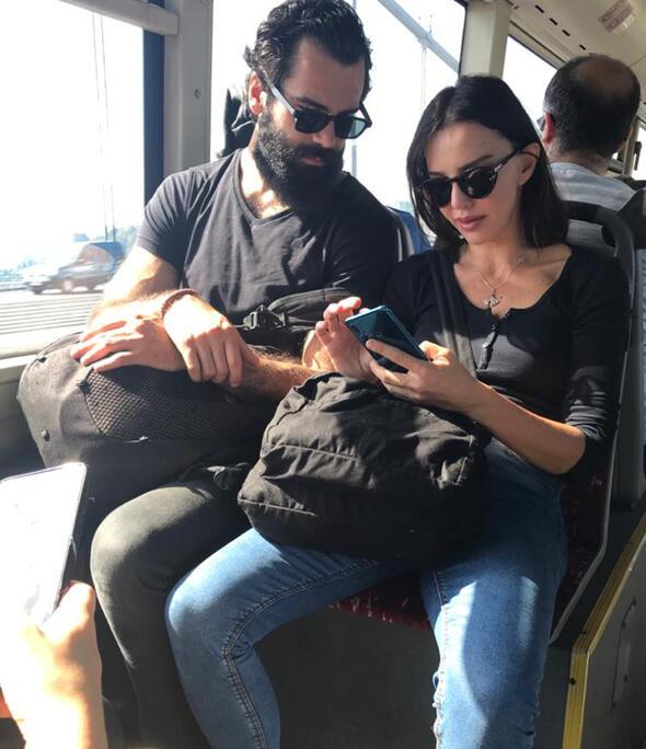 umraniye de goruntulendiler hande ataizi ve sevgilisi halk otobusunde