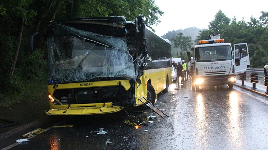 Son dakika... Sarıyer'de zincirleme trafik kazası: 2 yaralı