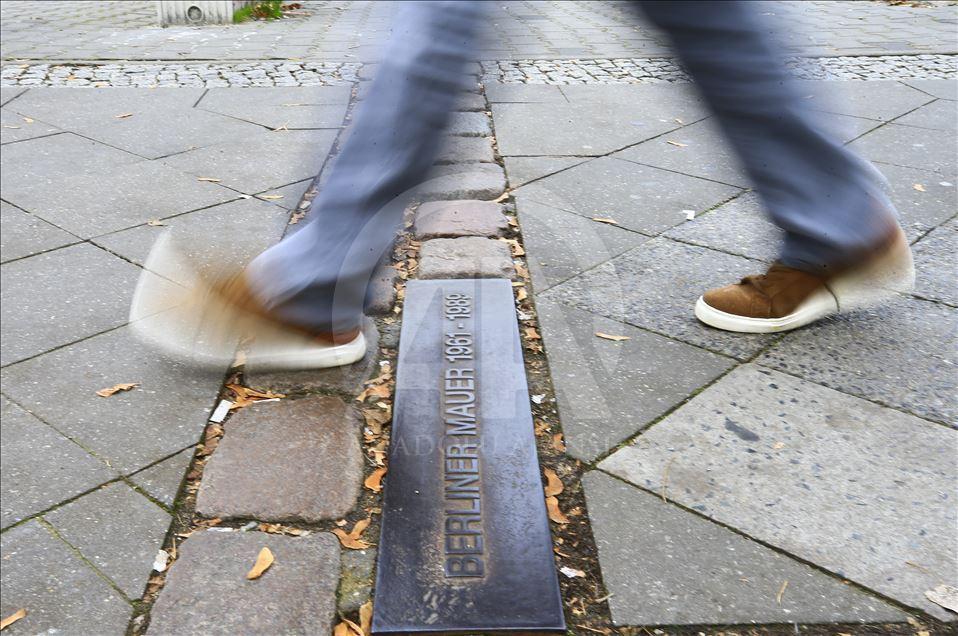 Berlin Duvarı nedir? Berlin Duvarı ne zaman yıkılmıştır? Berlin Duvarı nedir? Berlin Duvarı ne zaman yıkılmıştır?