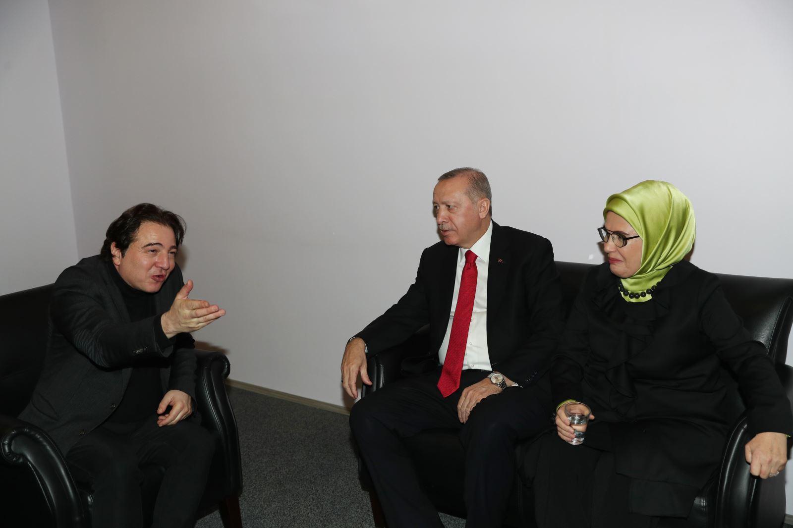 Cumhurbaşkanı Erdoğan, konser sonrası Fazıl Say ile sohbet etti.