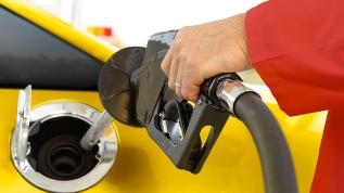 ABD'de benzin fiyatı tarihi rekoru kırdı