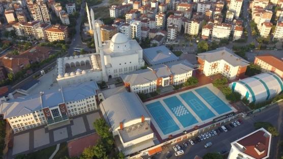 Birincilerin okulu Kartal Anadolu İmam Hatip Lisesi LGS şampiyonlarını bekliyor