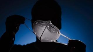 Katar'da kapalı mekanlarda maske yeniden zorunlu oldu