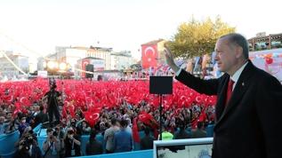 "İstanbul'da 300 bin konutu dönüştürerek tarihi bir başarıya imza attık"