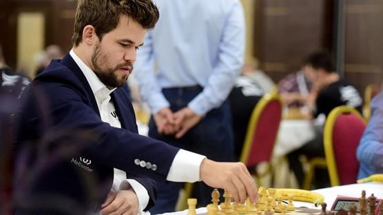 Rakibinin hile yaptığına inanan Carlsen beklenmedik bir harekete imza attı