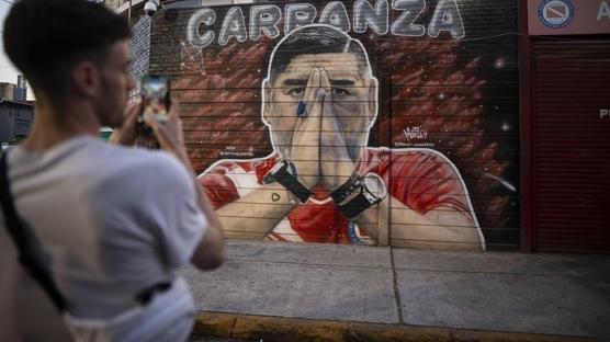 Buenos Aires'te Diego Maradona duvar resmi