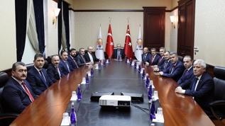 Başkan Erdoğan, CHP'li 11 büyükşehir belediyesinin AK Parti grup başkanvekillerini kabul etti