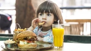 Anne-babalar dikkat! Çocuklarda kalbe zararlı beslenme hataları