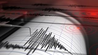İran'da 5.8 şiddetinde deprem
