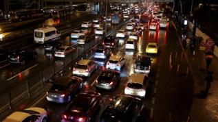 İstanbul'da mesai bitiminde trafikte yoğunluk yaşanıyor