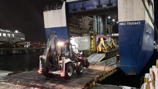 İstanbul Valisi Yerlikaya: 22 ağır iş makinesi ve 4 tır, deprem bölgelerine sevk edildi