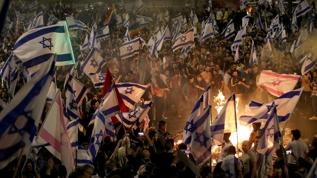İsrail'de sokaklar karıştı