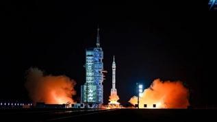 Çin, uzay istasyonuna yeni taykonot ekibini yolladı