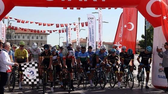 100. Yıl Cumhuriyet Bisiklet Turu Sivas'ta başladı