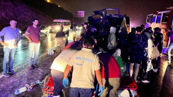 Denizli'de otobüs kazası: 3 can kaybı