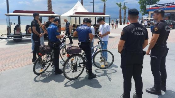 Edirne'de düzensiz göçmen denetimi: 236 kişi yakalandı