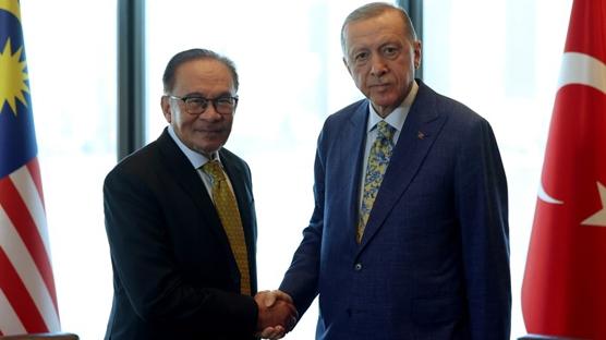 Başkan Erdoğan ile Malezya Başbakanı Enver'den tüm dünyaya ortak çağrı