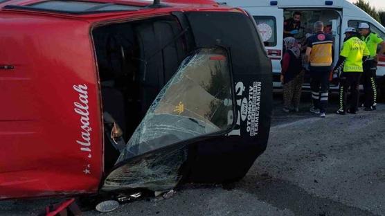 Samsun'da korkunç kaza! İşçileri taşıyan minibüs takla attı