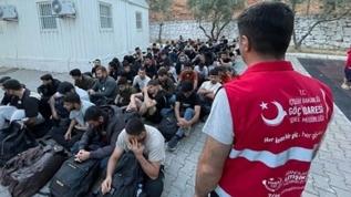 Ankara Valiliği: 10 - 20 Eylül tarihleri arasında 393 düzensiz göçmen sınır dışı edilmiştir