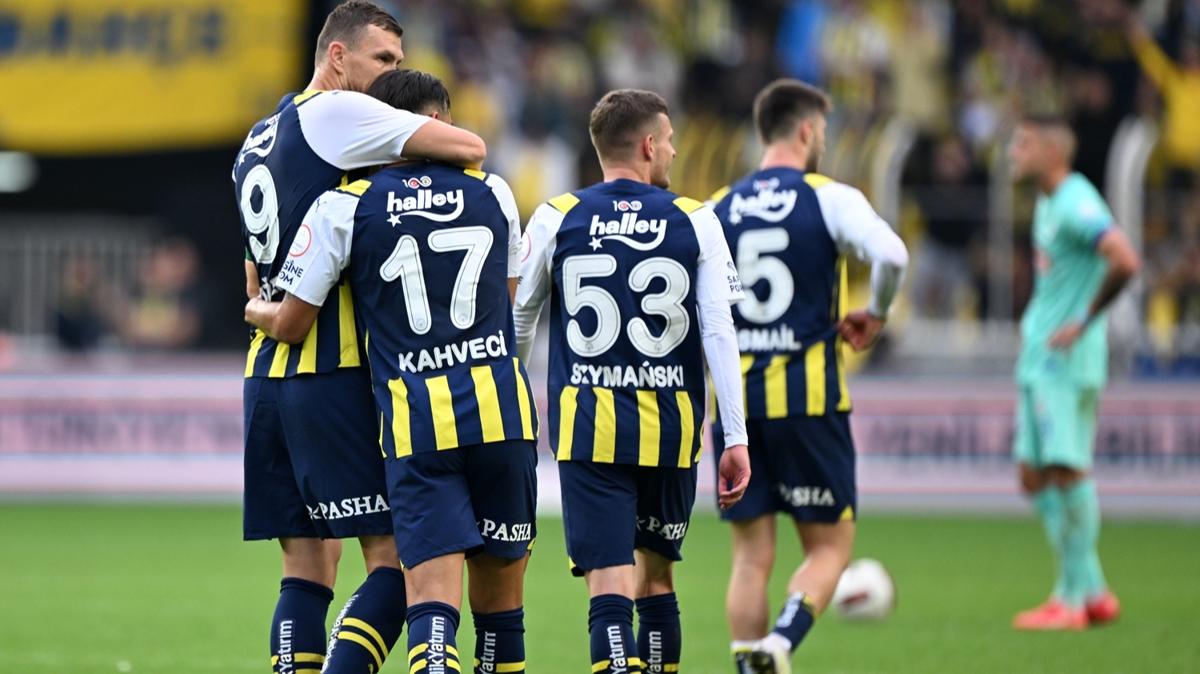 Fenerbahçe Rizespor'u gol yağmuruna tuttu: Fenerbahçe 5-0 Çaykur Rizespor