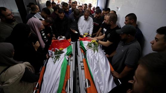 Batı Şeria'da öldürülen Filistinlilerin cenaze töreni
