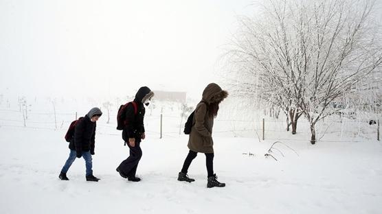 Van'ın Muradiye ilçesinde eğitime kar engeli