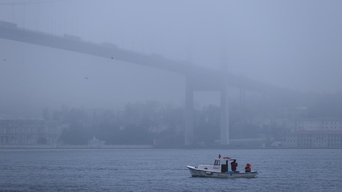 İstanbul sise büründü