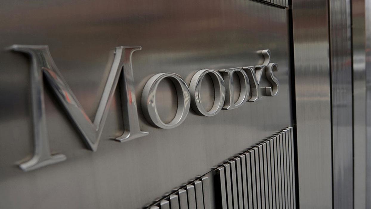 Moody's, New York Community Bank'ın kredi notunu düşürdü