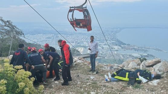 Antalya'da teleferik kabini düştü! Ölü ve yaralılar var
