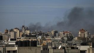 Barbar İsrail, Gazze'de parkta oyun oynayan çocukları savaş uçaklarıyla bombaladı!
