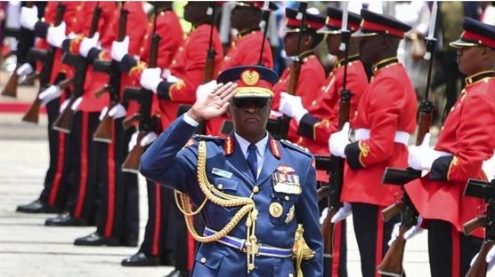 Kenya'da helikopter kazasında Genelkurmay Başkanı ve 10 asker öldü 