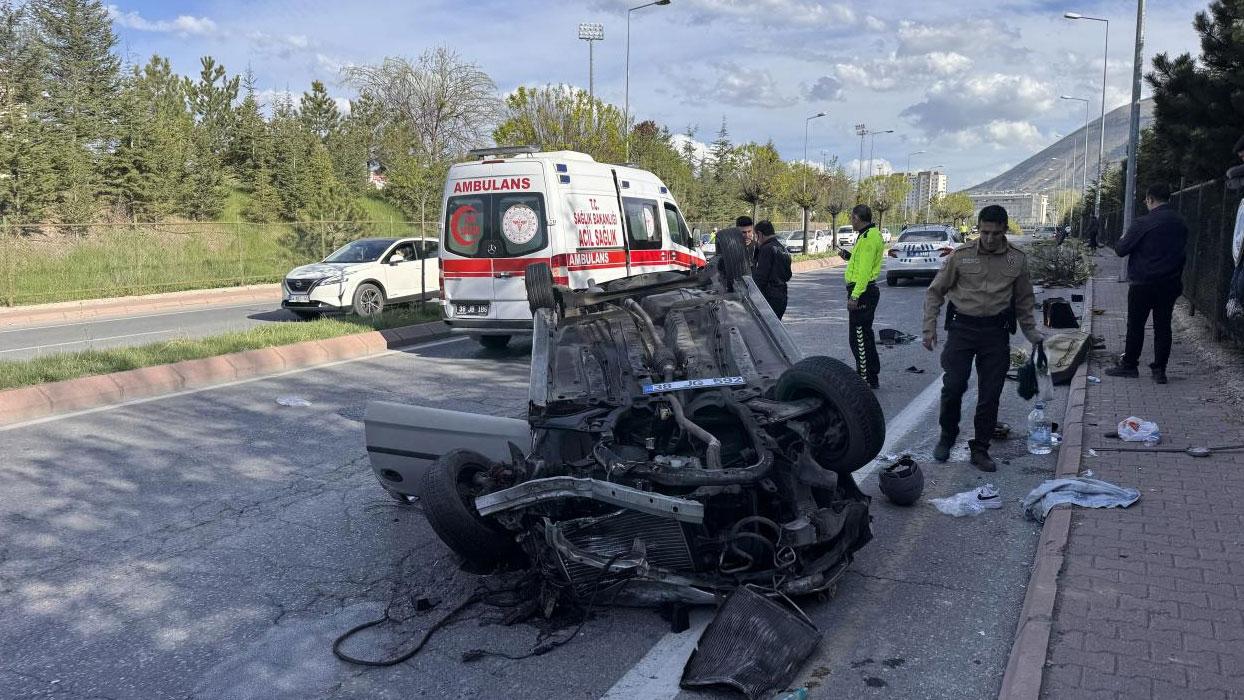 Kayseri'deki kazada ağır yaralanan 2 kişi yaşamını yitirdi