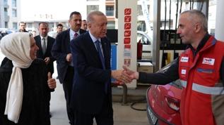 Başkan Erdoğan, Üsküdar'da akaryakıt istasyonu çalışanlarını ziyaret etti