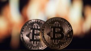 Bitcoin'in fiyatı 60 bin doların altına geriledi