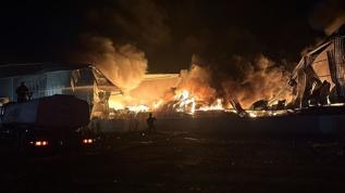 Adana'da motosiklet üretim tesisinde yangın: Müdahale ediliyor 