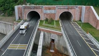 Yeni Zigana Tüneli'nden bir yılda 1 milyon 770 bin araç geçti