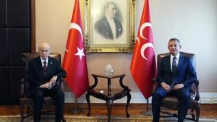 MHP Genel Başkanı Bahçeli ile CHP Genel Başkanı Özel bir araya geldi