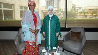 Emine Erdoğan, Nijerya'da: İİT Programına katılacak