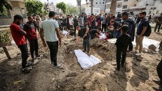 İsrail'in saldırılarını sürdürdüğü Gazze'de can kaybı 35 bin 303'e çıktı