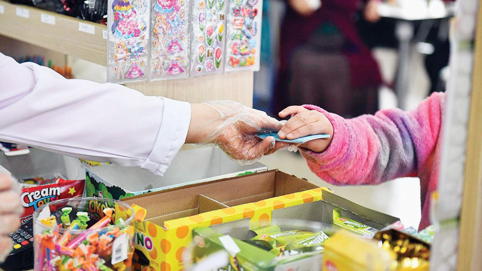 Öğrencilere 2 bin TL kantin desteği