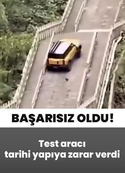 999 merdiveni tırmanıyordu! Başarısız olan Chery test aracından tarihi yapıya büyük zarar
