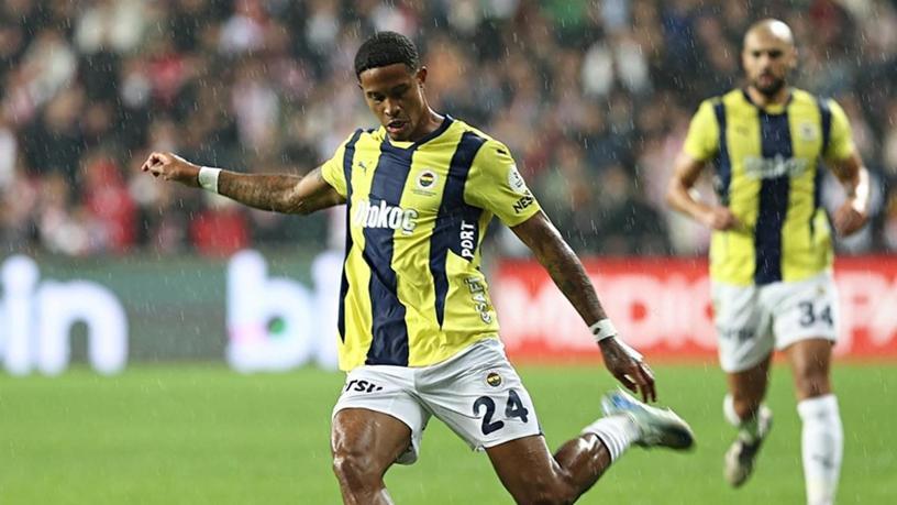 Fenerbahçe, Jayden Oosterwolde'nin sözleşmesinin uzatıldığını duyurdu!